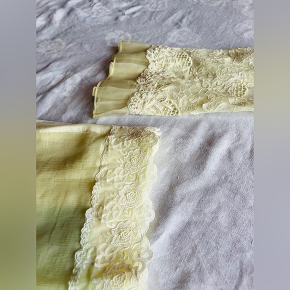 Pure Chiffon Yellow 3 piece suit with lace work detailing - Picture 2 of 6